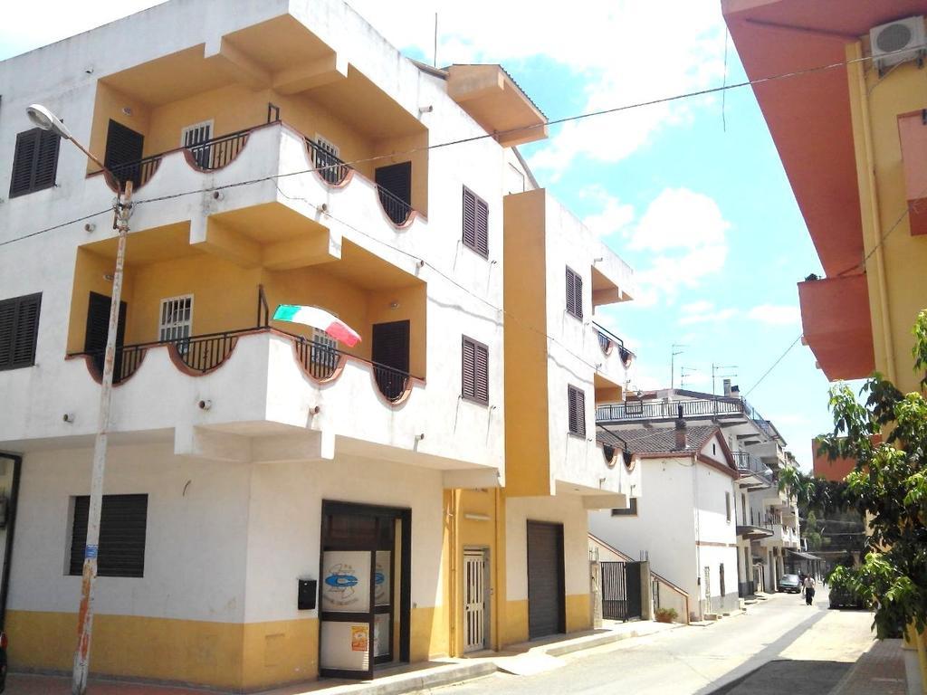 וילאפיאנה Hotel Celestina מראה חיצוני תמונה